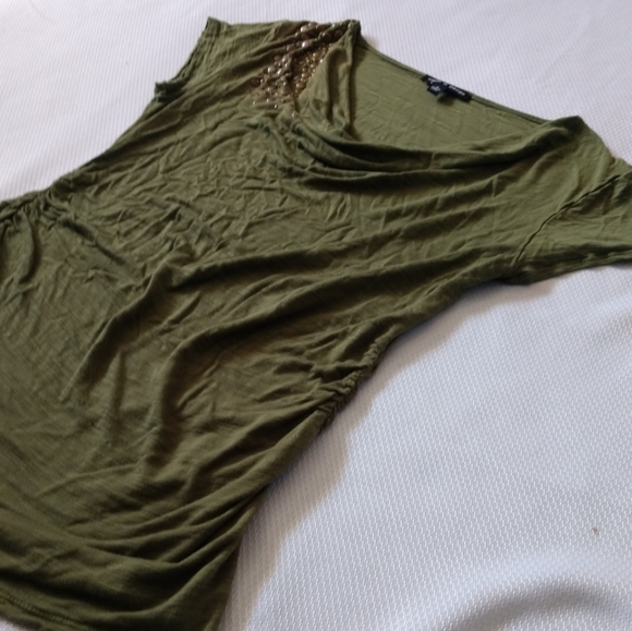 Ladies medium Cable & Gauge olive green cowl neck blouse slouch cinch sides bras - Picture 6 of 6